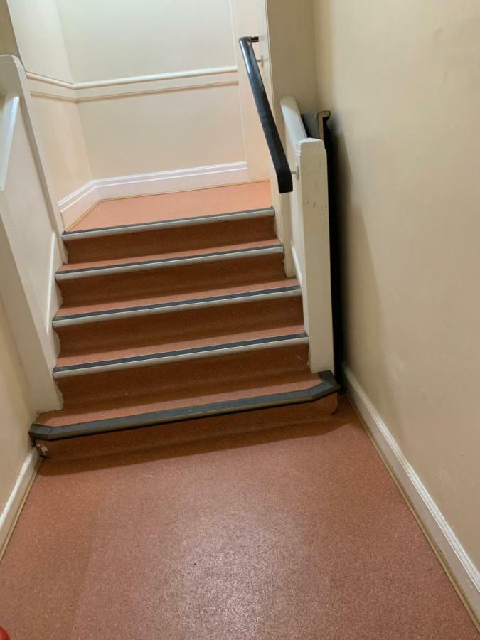 Cotswold Valley Aparthotel ストラウド エクステリア 写真