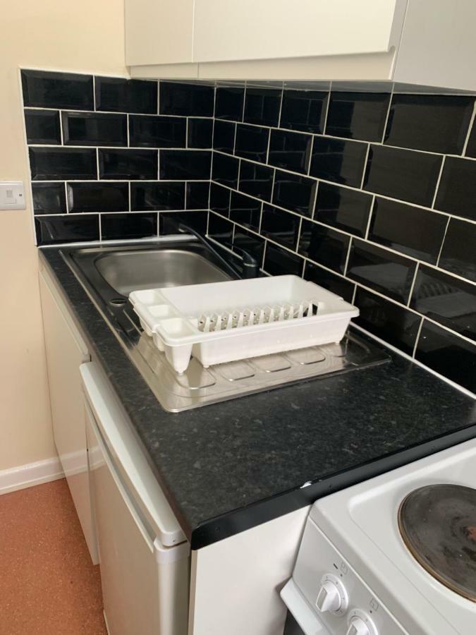 Cotswold Valley Aparthotel ストラウド エクステリア 写真