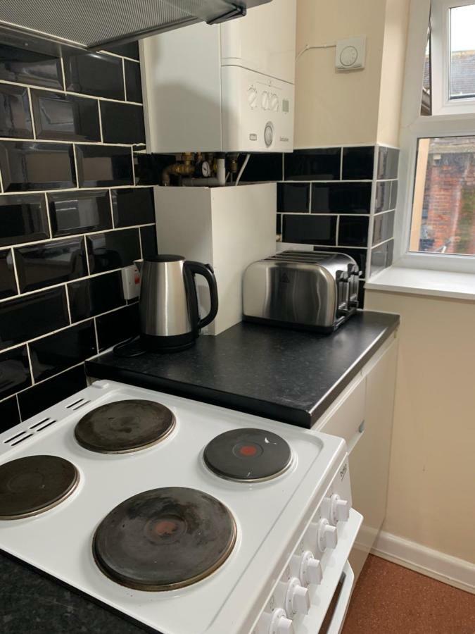 Cotswold Valley Aparthotel ストラウド エクステリア 写真
